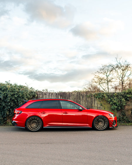 AUDI RS4 B9.5 CARBON FIBRE KIT - CT DESIGN-Kit-CT CARBON-CT Carbon - High-quality carbon fiber and gloss black aerodynamic parts for premium sports and luxury vehicles.