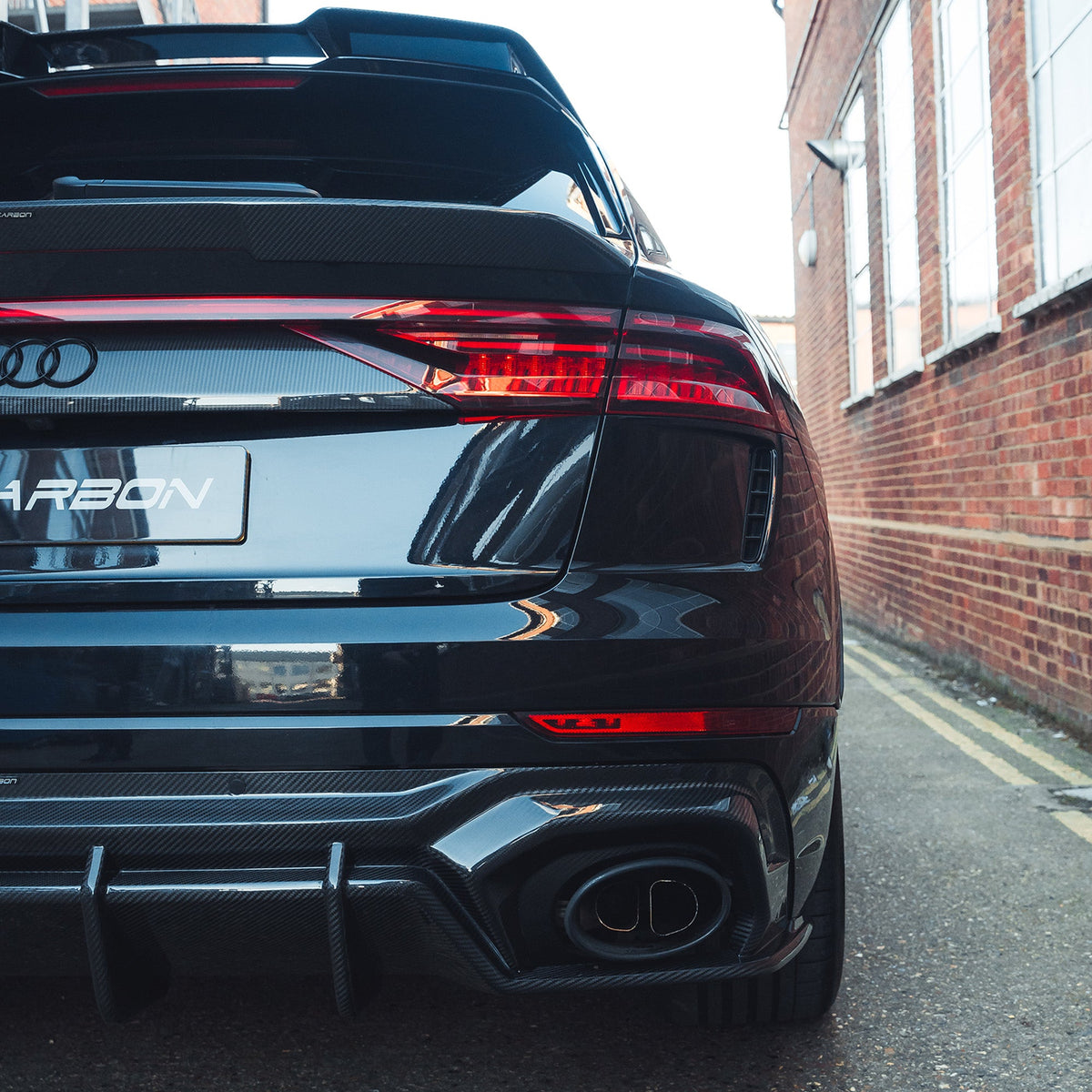 AUDI RSQ8 2020-2025 CARBON FIBRE FULL KIT - CT DESIGN-Kit-CT CARBON-CT Carbon - High-quality carbon fiber and gloss black aerodynamic parts for premium sports and luxury vehicles.