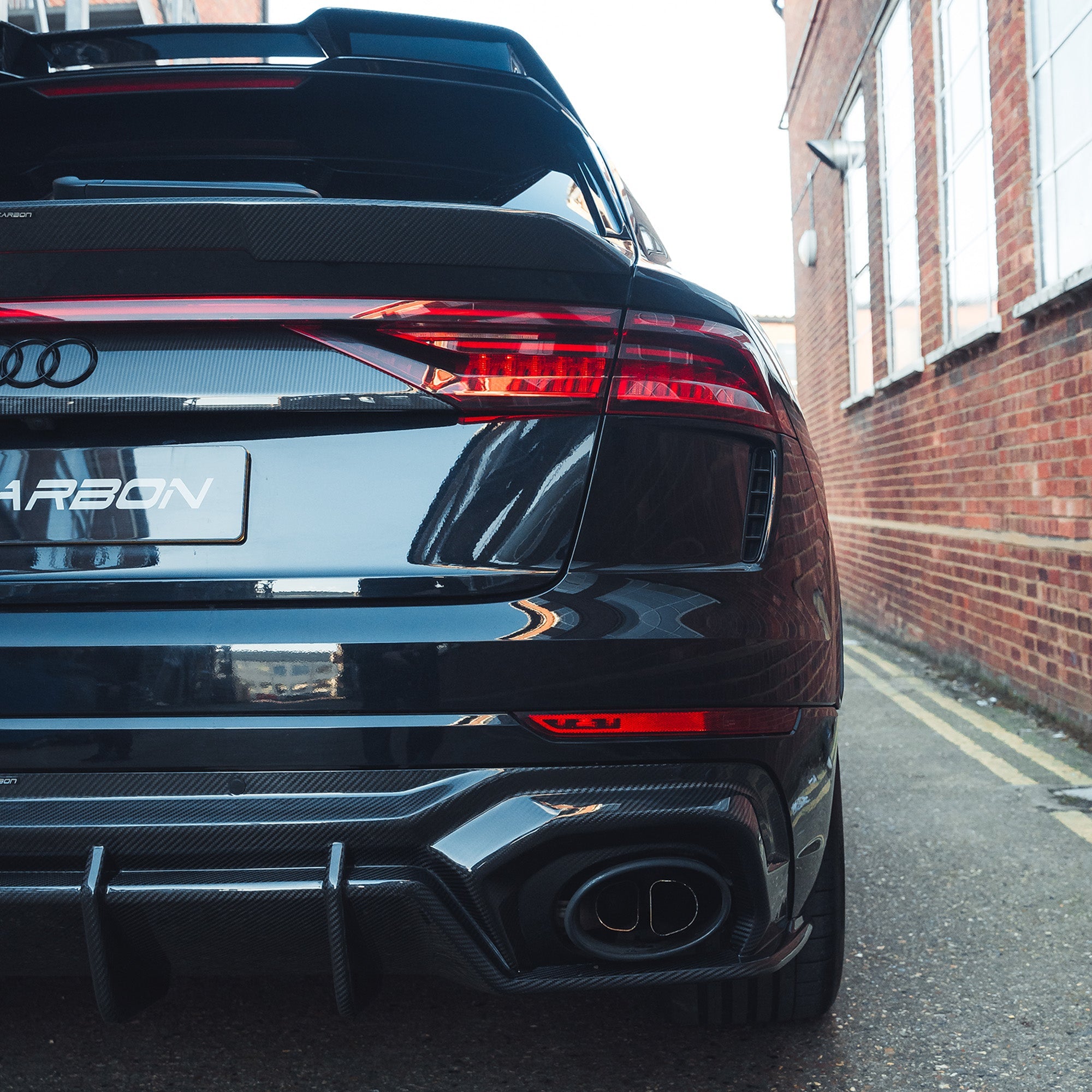 AUDI RSQ8 2020-2025 CARBON FIBRE FULL KIT - CT DESIGN-Kit-CT CARBON-CT Carbon - High-quality carbon fiber and gloss black aerodynamic parts for premium sports and luxury vehicles.