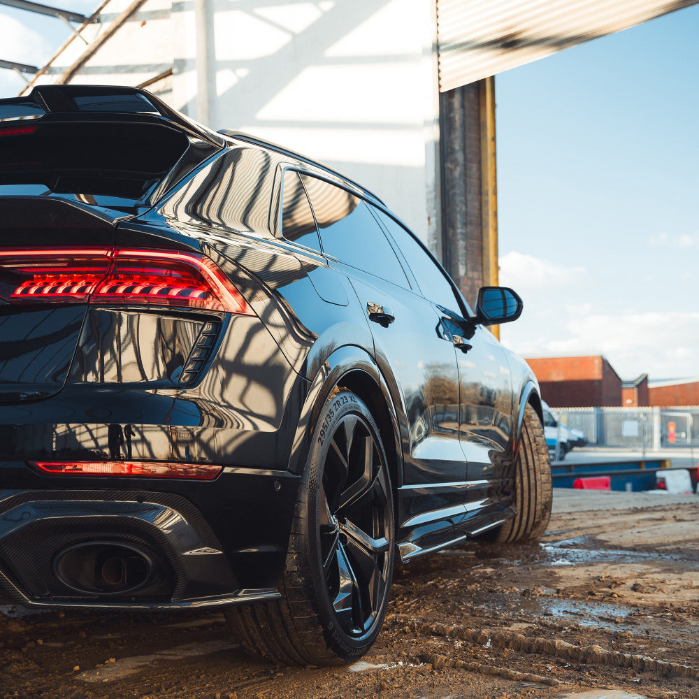 AUDI RSQ8 2020+ CARBON FIBRE SIDE SKIRTS - CT CARBON-Side Skirts-CT CARBON-CT Carbon - High-quality carbon fiber and gloss black aerodynamic parts for premium sports and luxury vehicles.