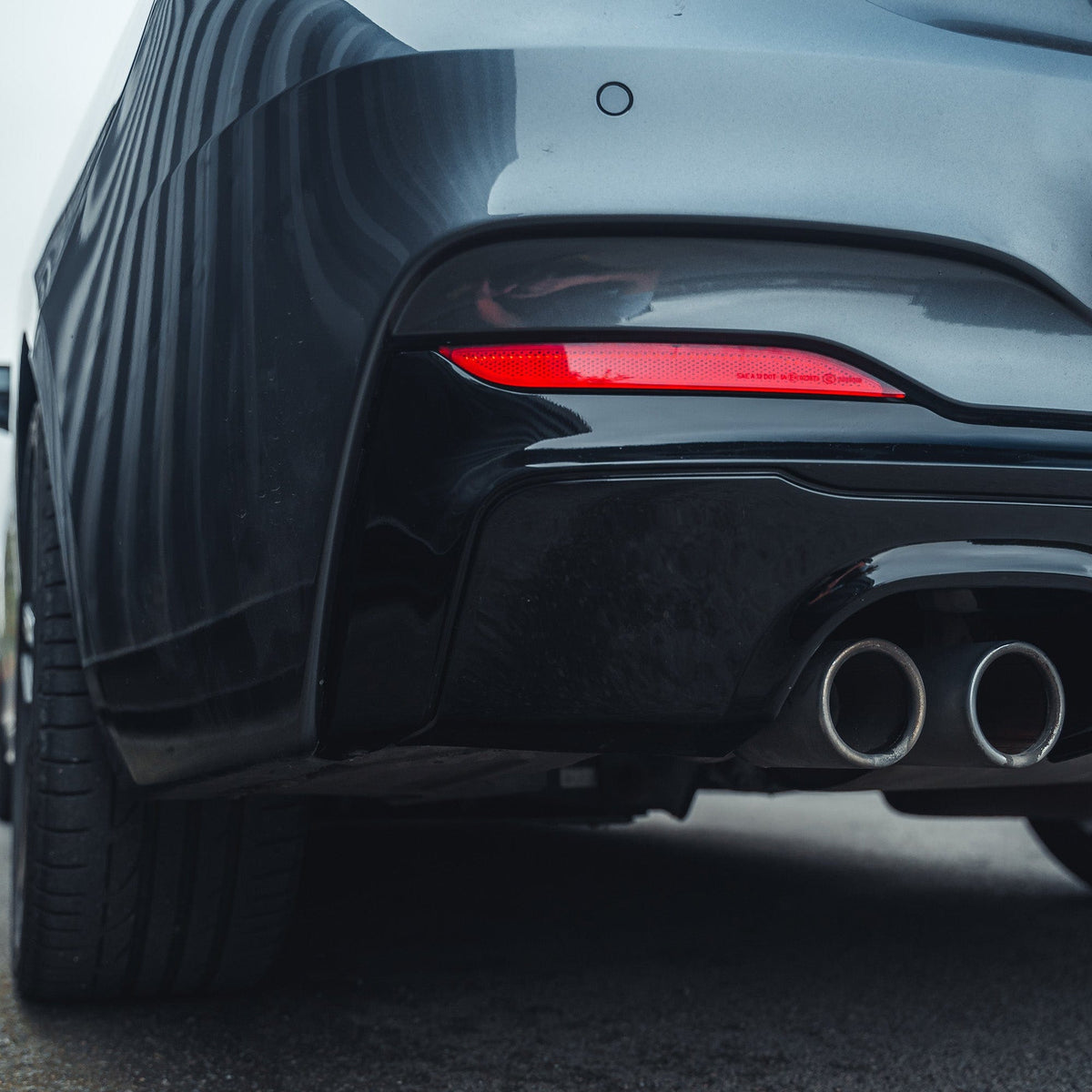 BLAK BY CT DIFFUSER BMW 2 SERIES F22/F23 GLOSS BLACK TWIN EXHAUST DIFFUSER - MP STYLE - BLAK BY CT CARBON