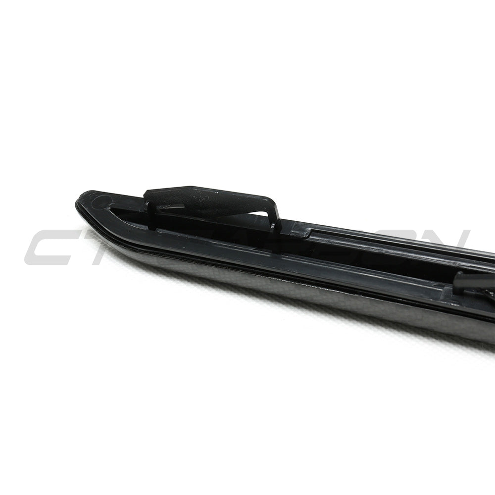 BMW F90 M5 & M5C COMPETITION CARBON FIBRE FENDER TRIM-Accessories-CT CARBON-CT Carbon - High-quality carbon fiber and gloss black aerodynamic parts for premium sports and luxury vehicles.