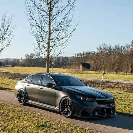 BMW G90/G99 M5 2024+ CARBON FIBRE SIDE SKIRTS - CT DESIGN
