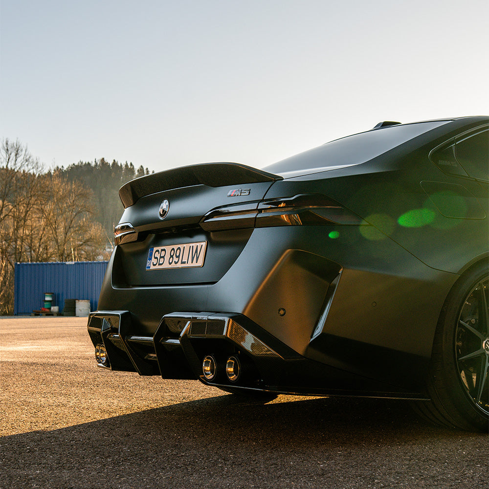 BMW G90/G99 M5 2024+ CARBON FIBRE DIFFUSER - CT DESIGN