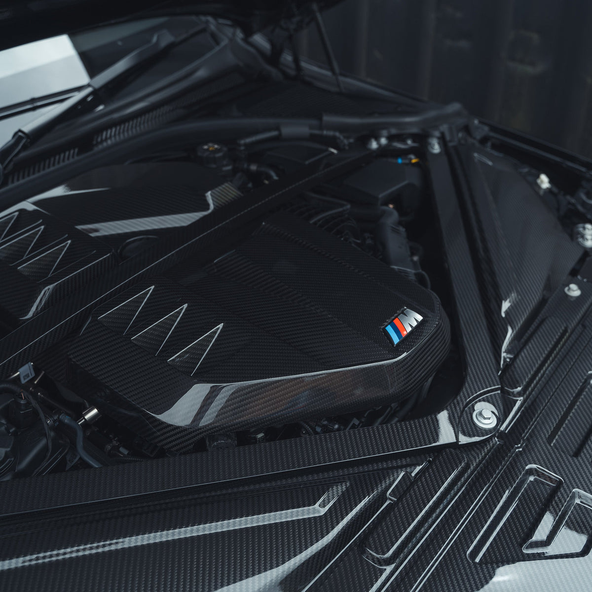 BMW M2 M3 & M4 G87/G80/G81/G82/G83 CARBON FIBRE ENGINE COVER-Accessories-CT CARBON-CT Carbon - High-quality carbon fiber and gloss black aerodynamic parts for premium sports and luxury vehicles.