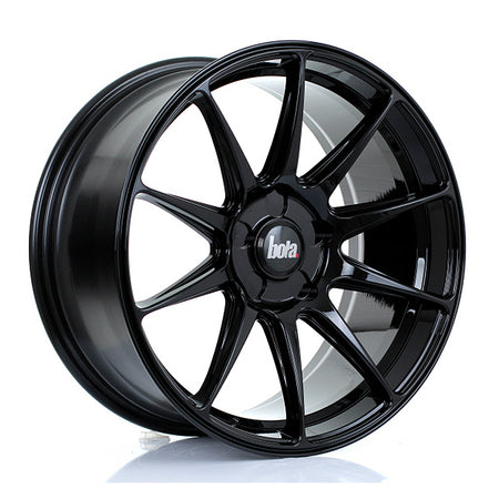 BOLA B15 18x8.5 ET35-45 5X112 GLOSS BLACK