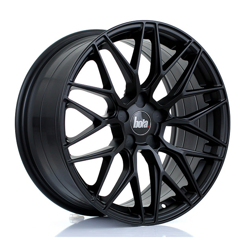 BOLA B17 18x8.5 ET40-45 5X120.65 MATT BLACK