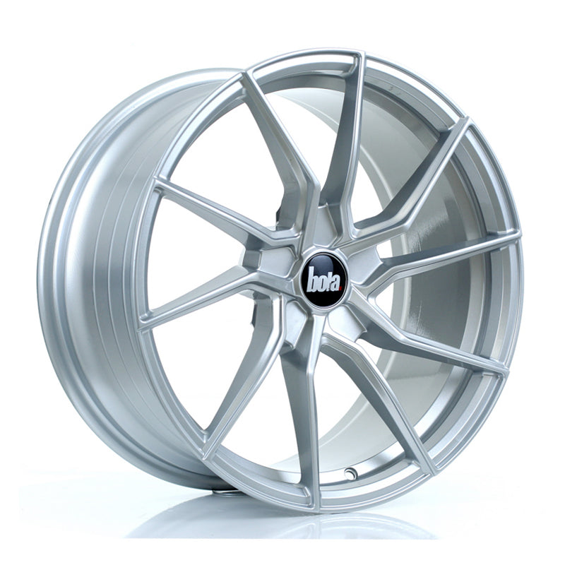 BOLA B25 18x8.5 ET25-45 5X105 CRYSTAL SILVER