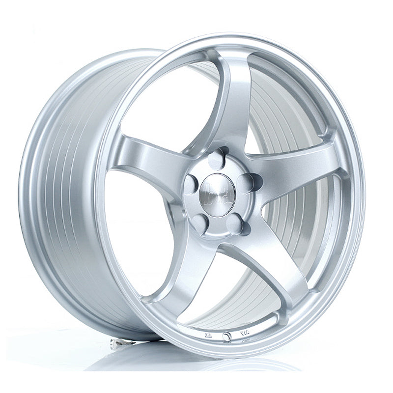 BOLA B2R 18x9.5 ET30-45 5X128 CRYSTAL SILVER