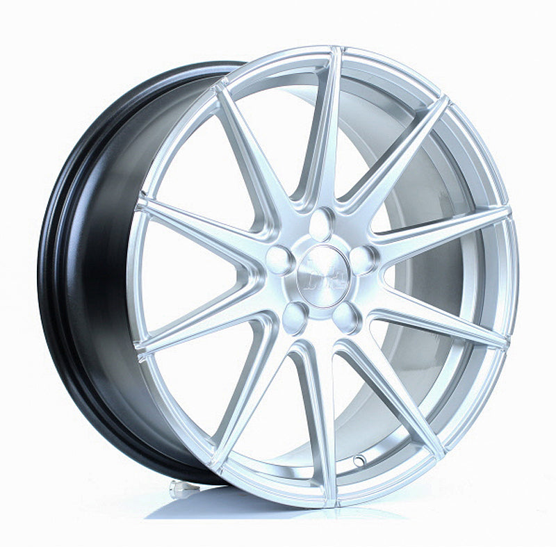 BOLA CSR 18x8 ET25-45 5X118 SILVER