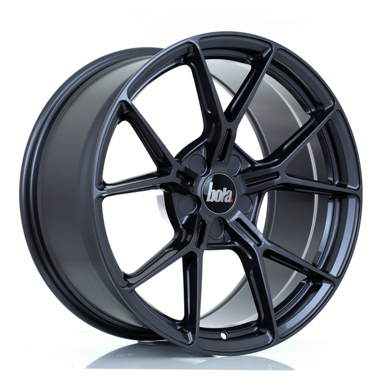BOLA FLY 19x9.5 ET6-52 5X120 GLOSS GUNMETAL