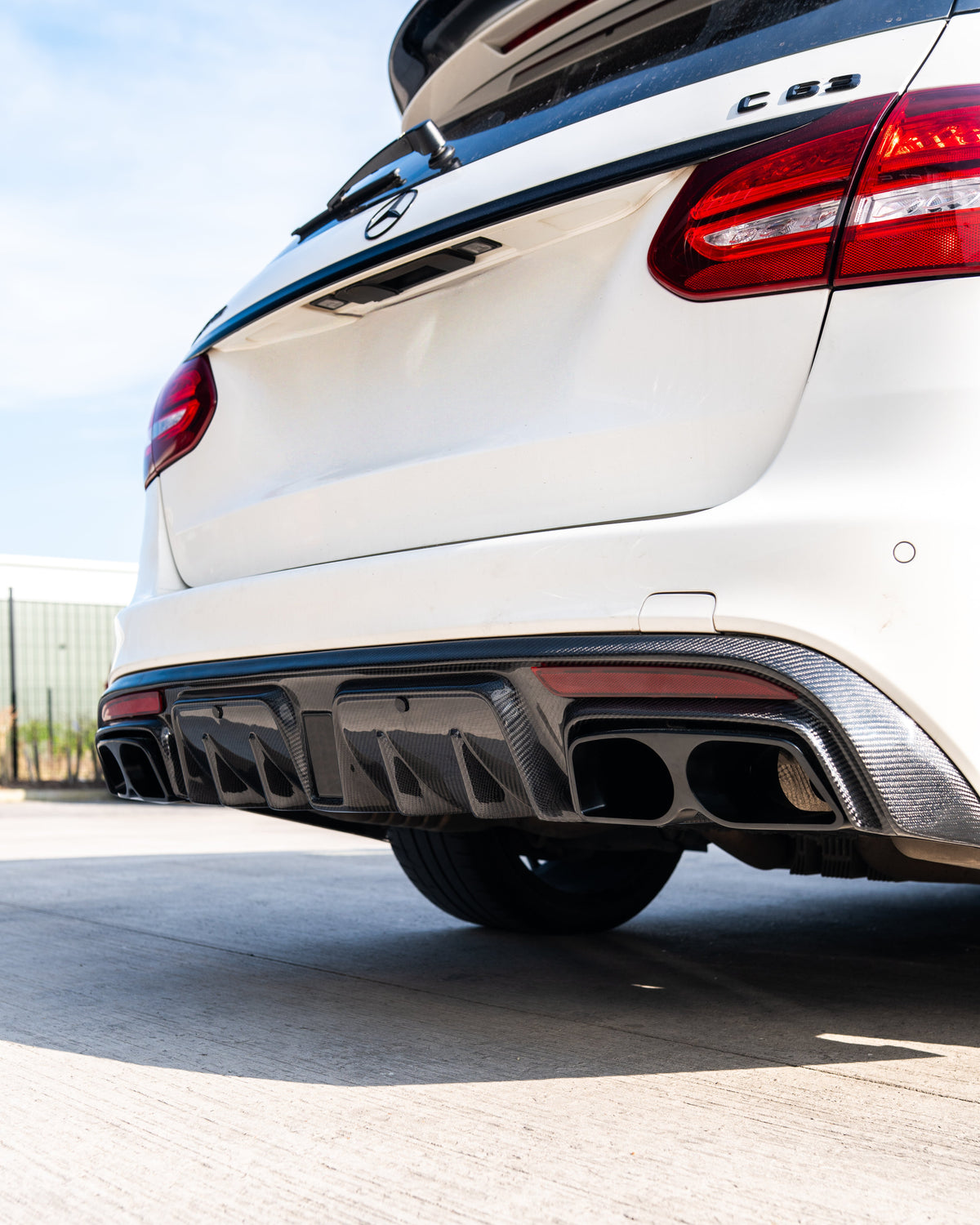 MERCEDES W205 C63 & C63S SALOON 4DR CARBON FIBRE DIFFUSER & EXHAUST TIPS - B STYLE-Diffuser-CT CARBON-CT Carbon - High-quality carbon fiber and gloss black aerodynamic parts for premium sports and luxury vehicles.