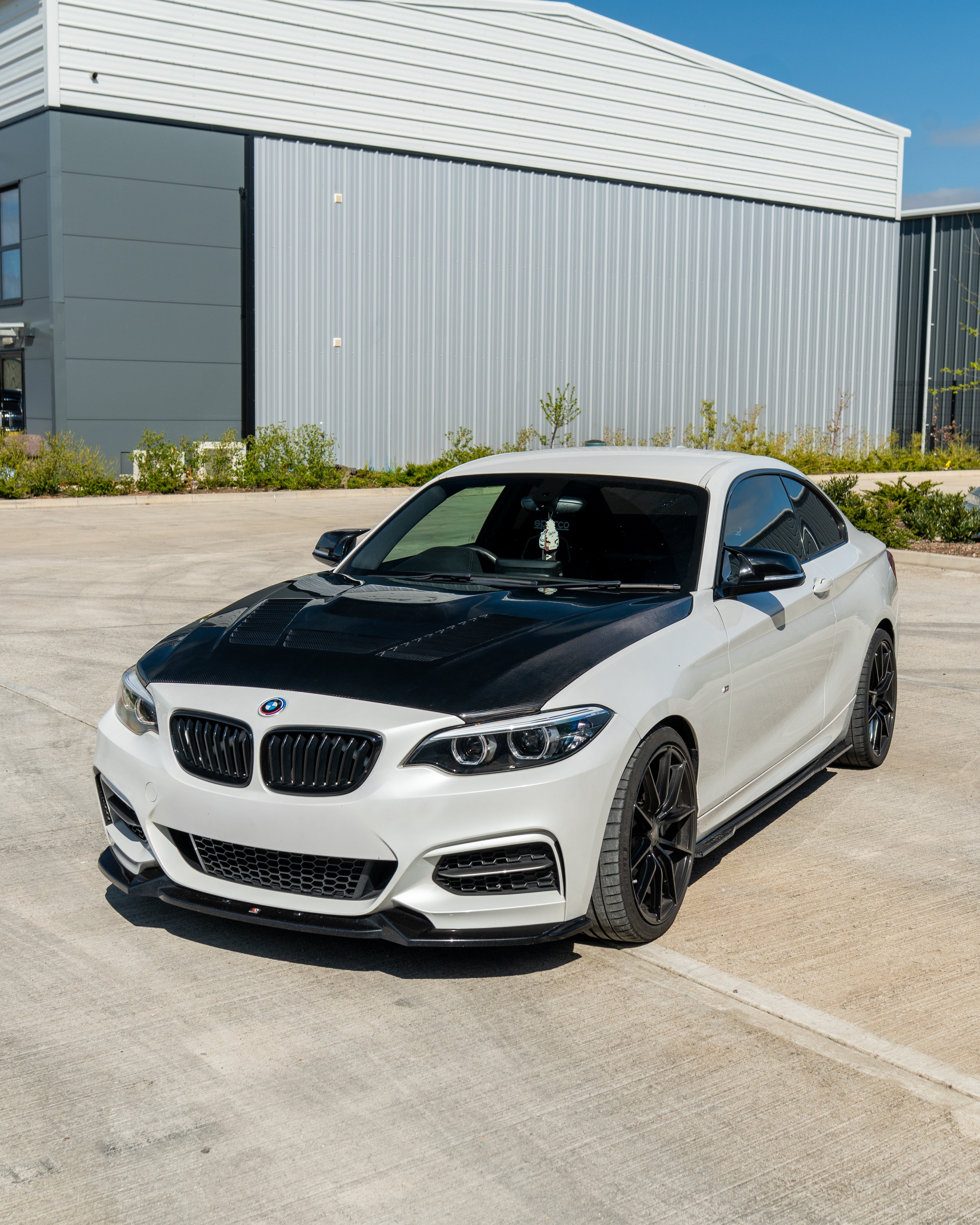 BMW M2/M2C F87 & F20/F22 1&2 SERIES CARBON FIBRE BONNET/HOOD-Bonnet-CT CARBON-CT Carbon - High-quality carbon fiber and gloss black aerodynamic parts for premium sports and luxury vehicles.
