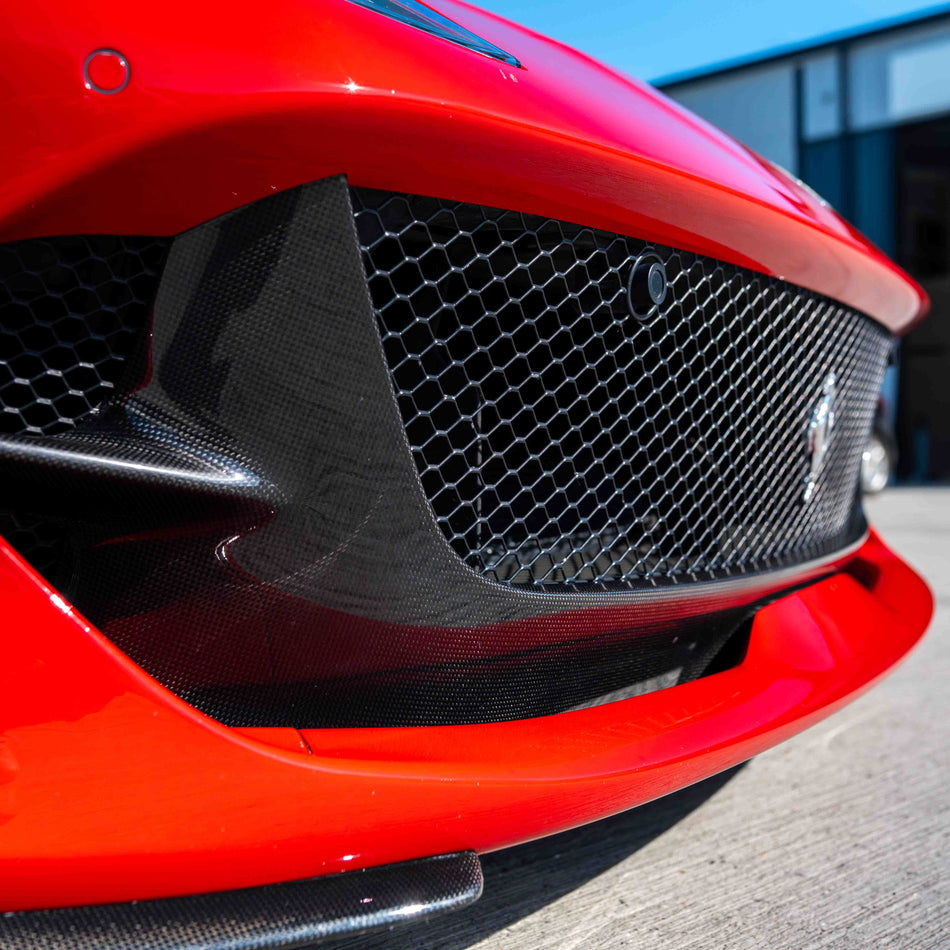 FERRARI 812 SUPERFAST & GTS 2017-2024 CARBON FIBRE FRONT BUMPER INSERT