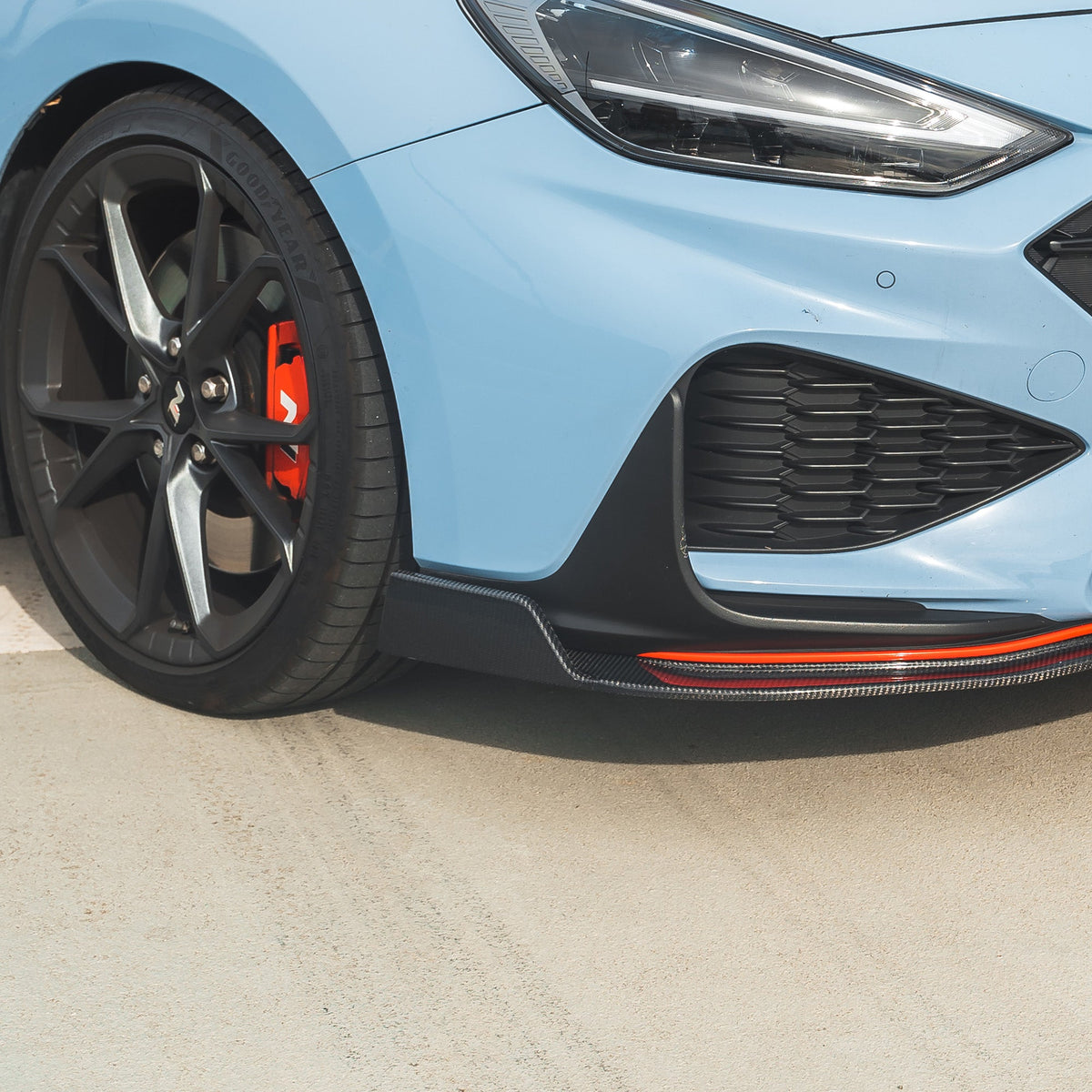 HYUNDAI i30N CARBON FIBRE KIT (FACELIFT) - CT DESIGN-Kit-CT CARBON-CT Carbon - High-quality carbon fiber and gloss black aerodynamic parts for premium sports and luxury vehicles.
