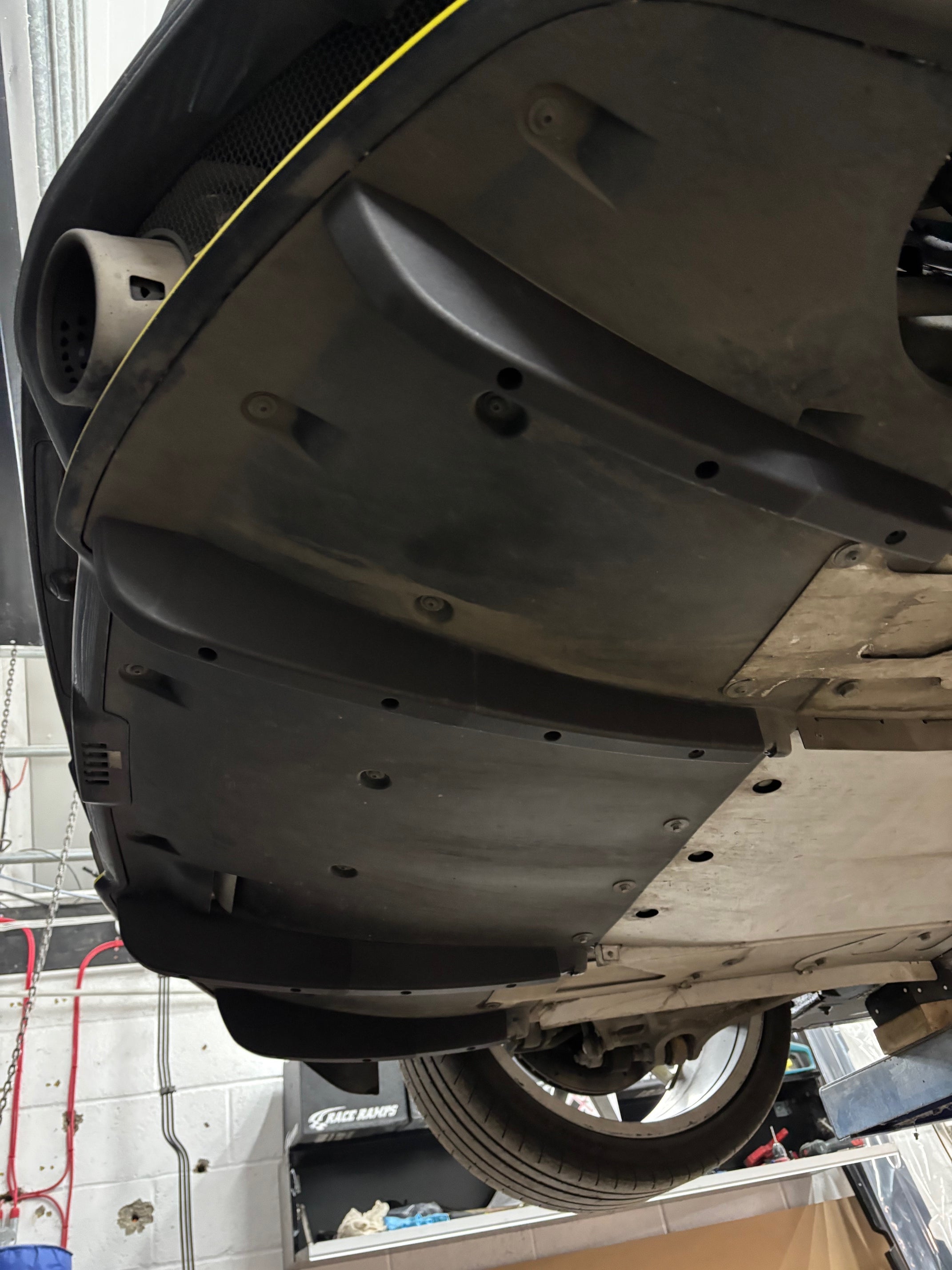 Lotus Emira - Rear Diffuser Fins