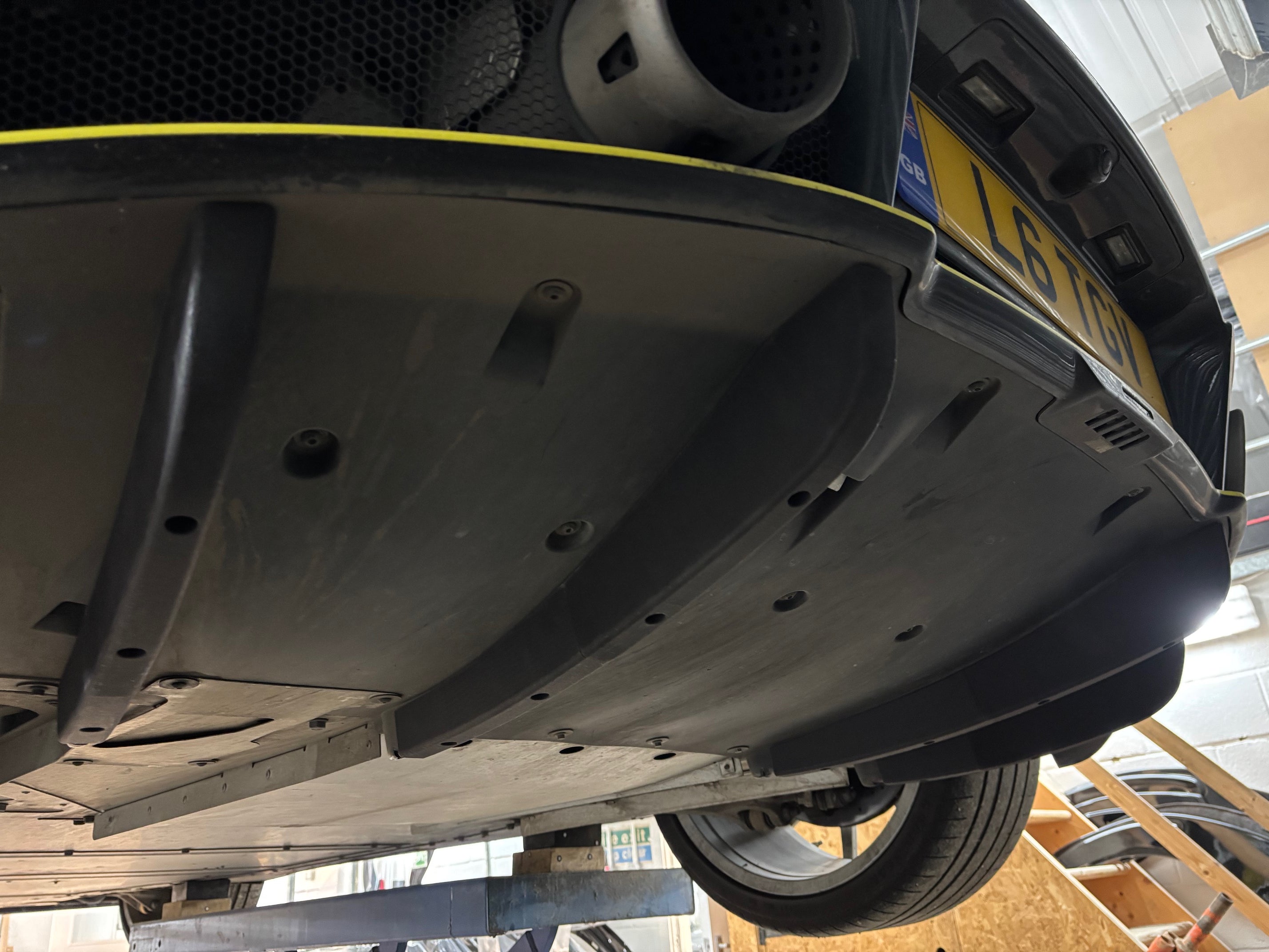 Lotus Emira - Rear Diffuser Fins