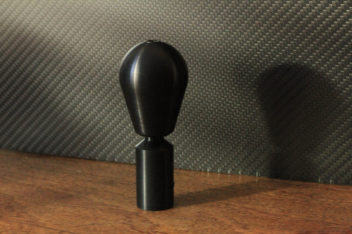 ZeroPointOne aluminum gearknob and extender for Megane and Clio models.