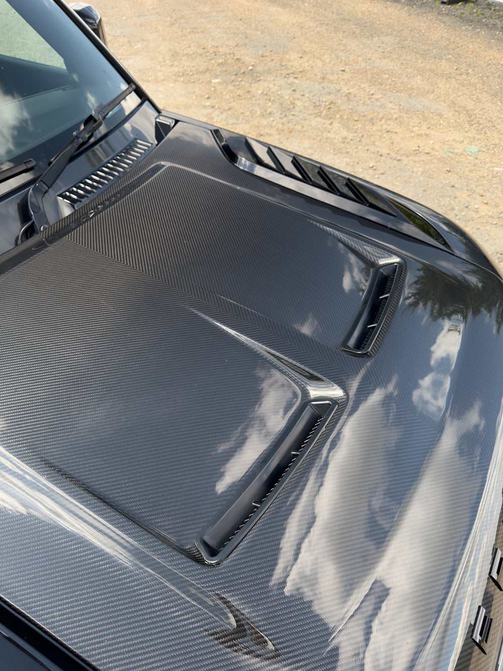 LAND ROVER DEFENDER L663 90/110/130 CARBON FIBRE SV STYLE HOOD/BONNET-Bonnet-CT CARBON-CT Carbon - High-quality carbon fiber and gloss black aerodynamic parts for premium sports and luxury vehicles.