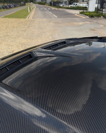 LAND ROVER DEFENDER L663 90/110/130 CARBON FIBRE SV STYLE HOOD/BONNET-Bonnet-CT CARBON-CT Carbon - High-quality carbon fiber and gloss black aerodynamic parts for premium sports and luxury vehicles.