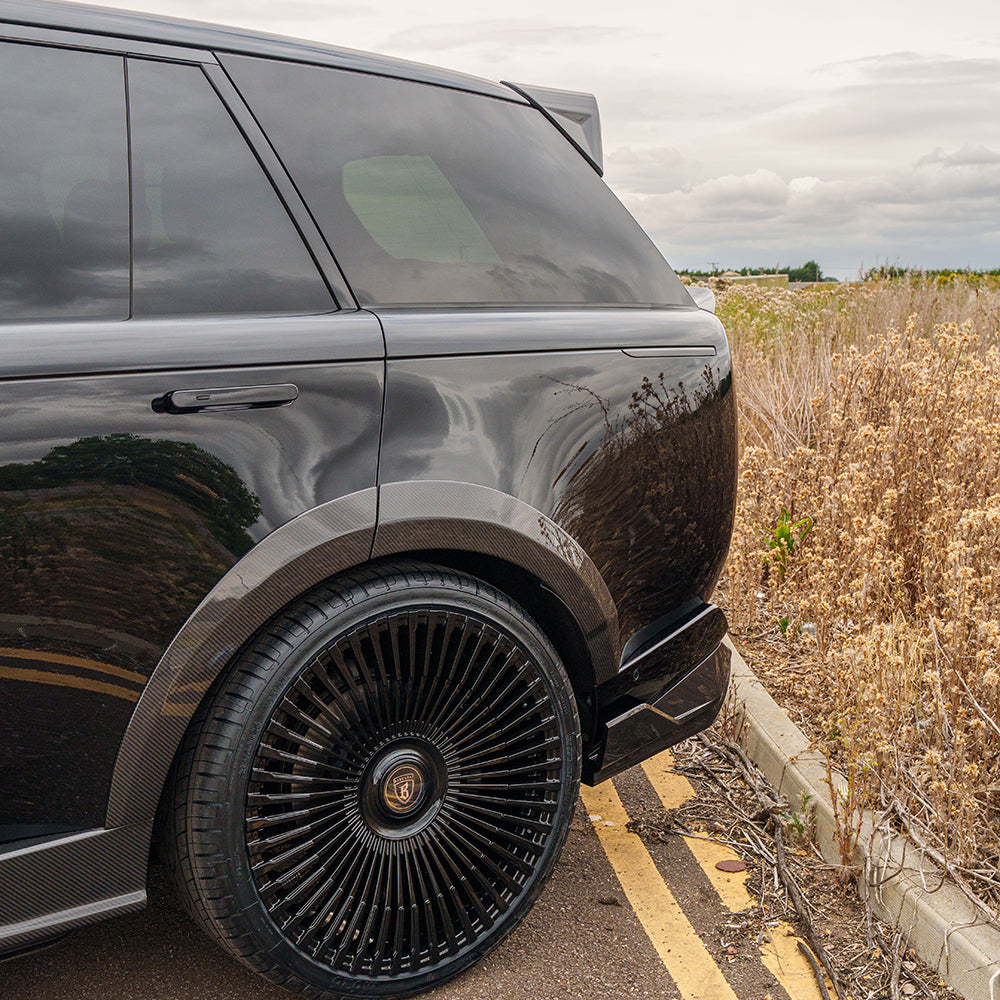 RANGE ROVER L460 2022+ CARBON FIBRE ROOF SPOILER - CT DESIGN-Spoiler-CT CARBON-CT Carbon - High-quality carbon fiber and gloss black aerodynamic parts for premium sports and luxury vehicles.