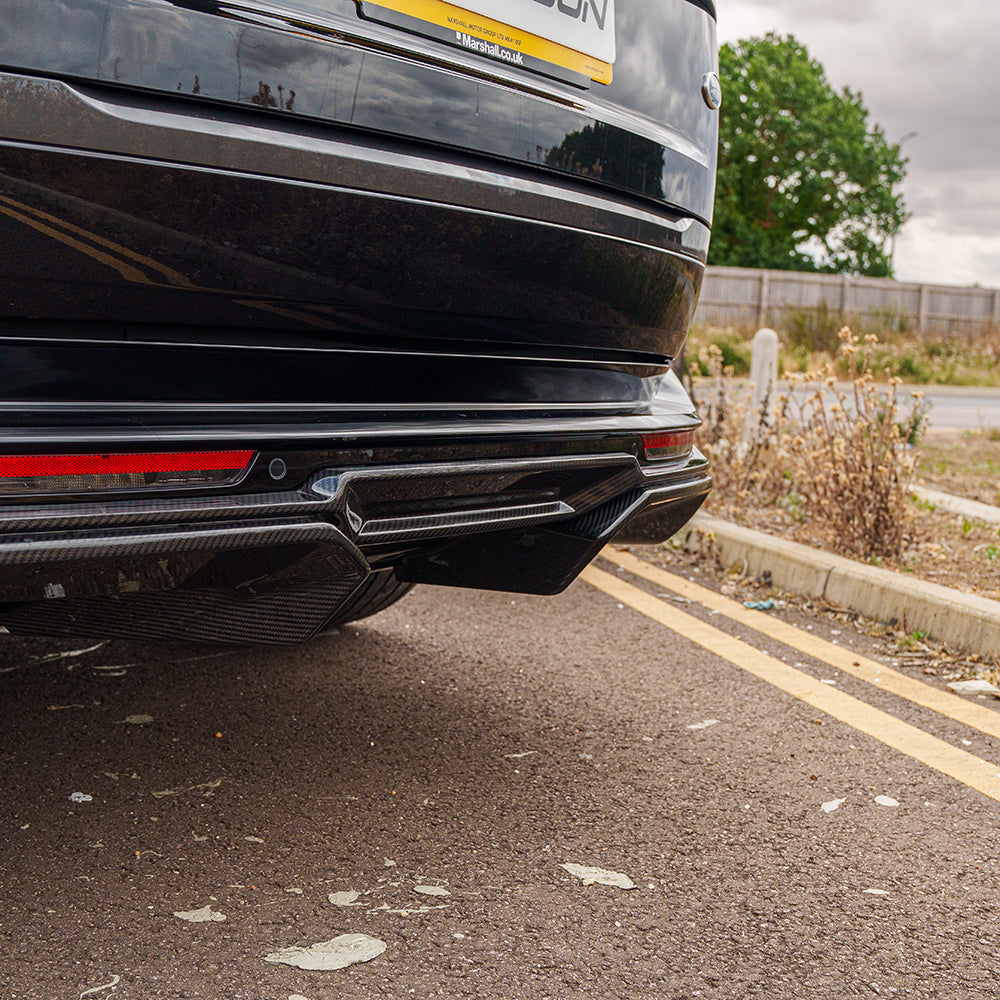 RANGE ROVER L460 2022+ CARBON FIBRE DIFFUSER - CT DESIGN-Diffuser-CT CARBON-CT Carbon - High-quality carbon fiber and gloss black aerodynamic parts for premium sports and luxury vehicles.