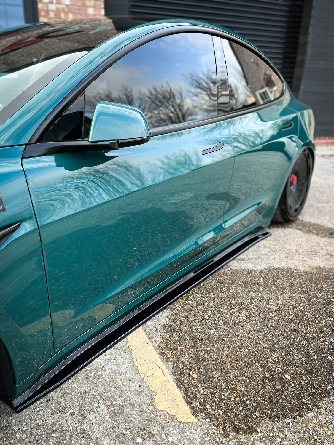 Tesla Model 3 - Low Line Kit