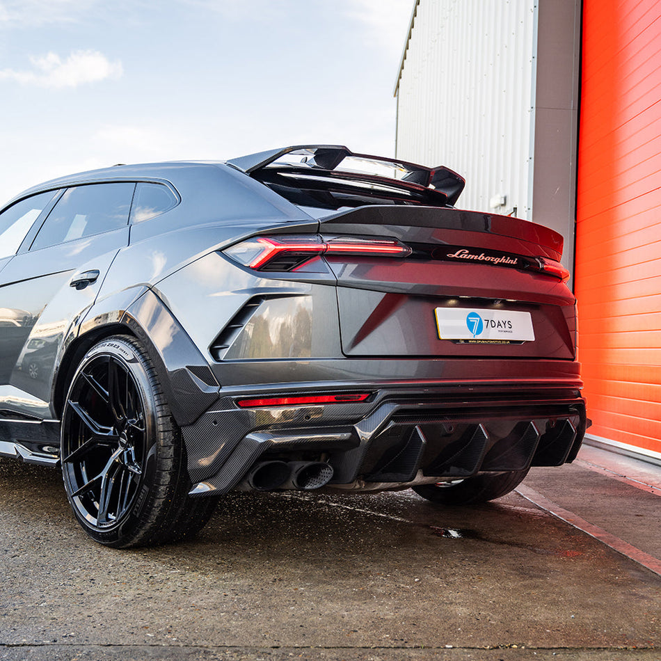 LAMBORGHINI URUS CARBON FIBRE BOOT SPOILER - CT DESIGN