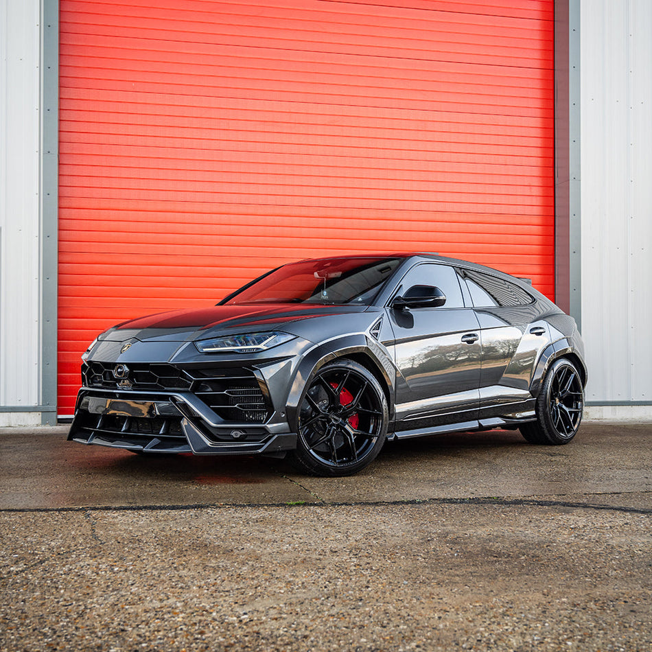 LAMBORGHINI URUS CARBON FIBRE SPLITTER - CT DESIGN