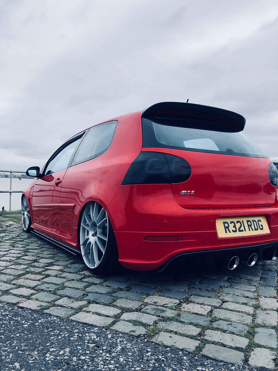 Volkswagen Golf MK5 R32 - Side Skirt Splitters