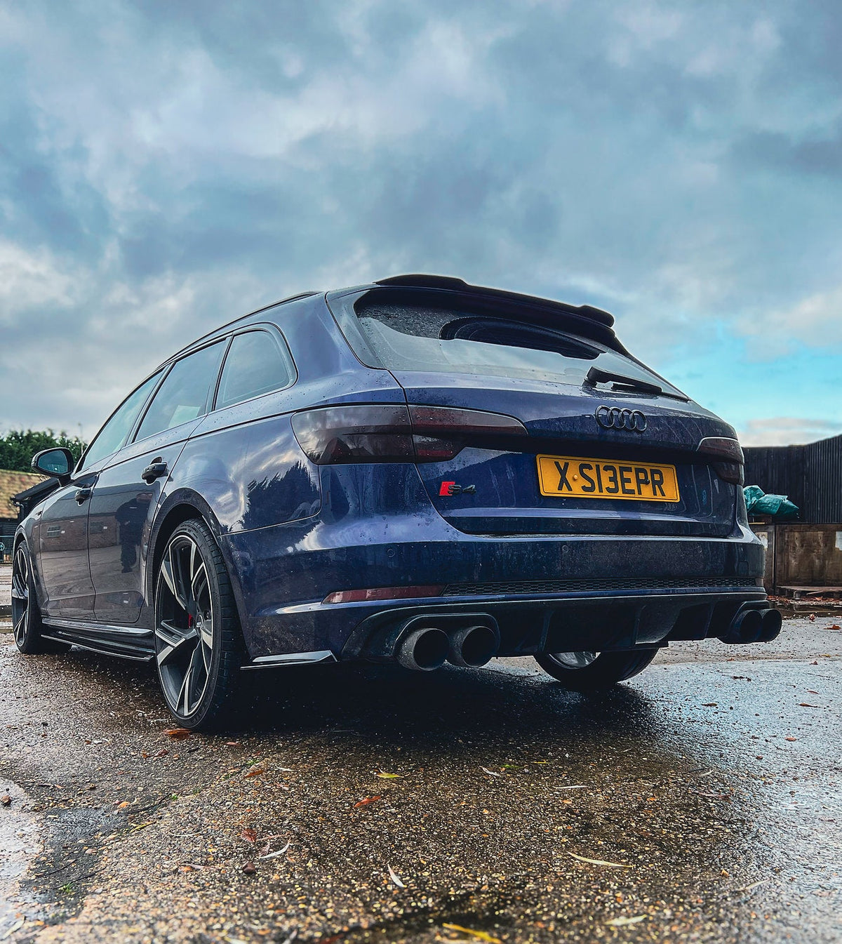 Audi S4 B9 Avant - Side Skirt Splitters