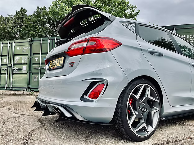 Ford Fiesta MK8 ST - Ally-Aero Diffuser
