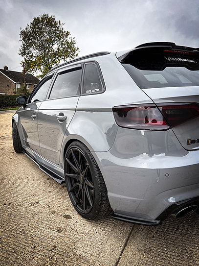 Audi RS3 8V Pre Facelift Sportback - Side Skirt Splitters