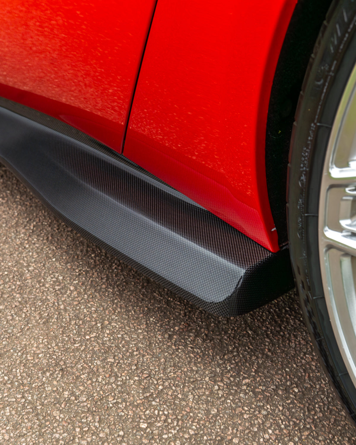 FERRARI 812 SUPERFAST & GTS CARBON FIBRE SIDE SKIRT EXTENSION - CT DESIGN