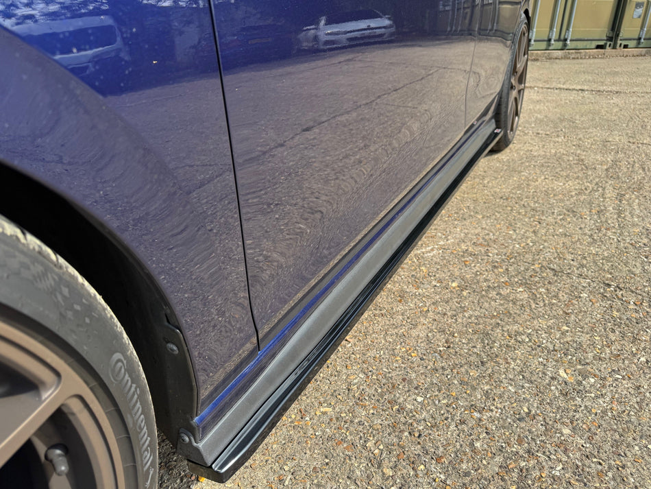 Volkswagen Golf MK8 Gti - Side Skirt Splitters