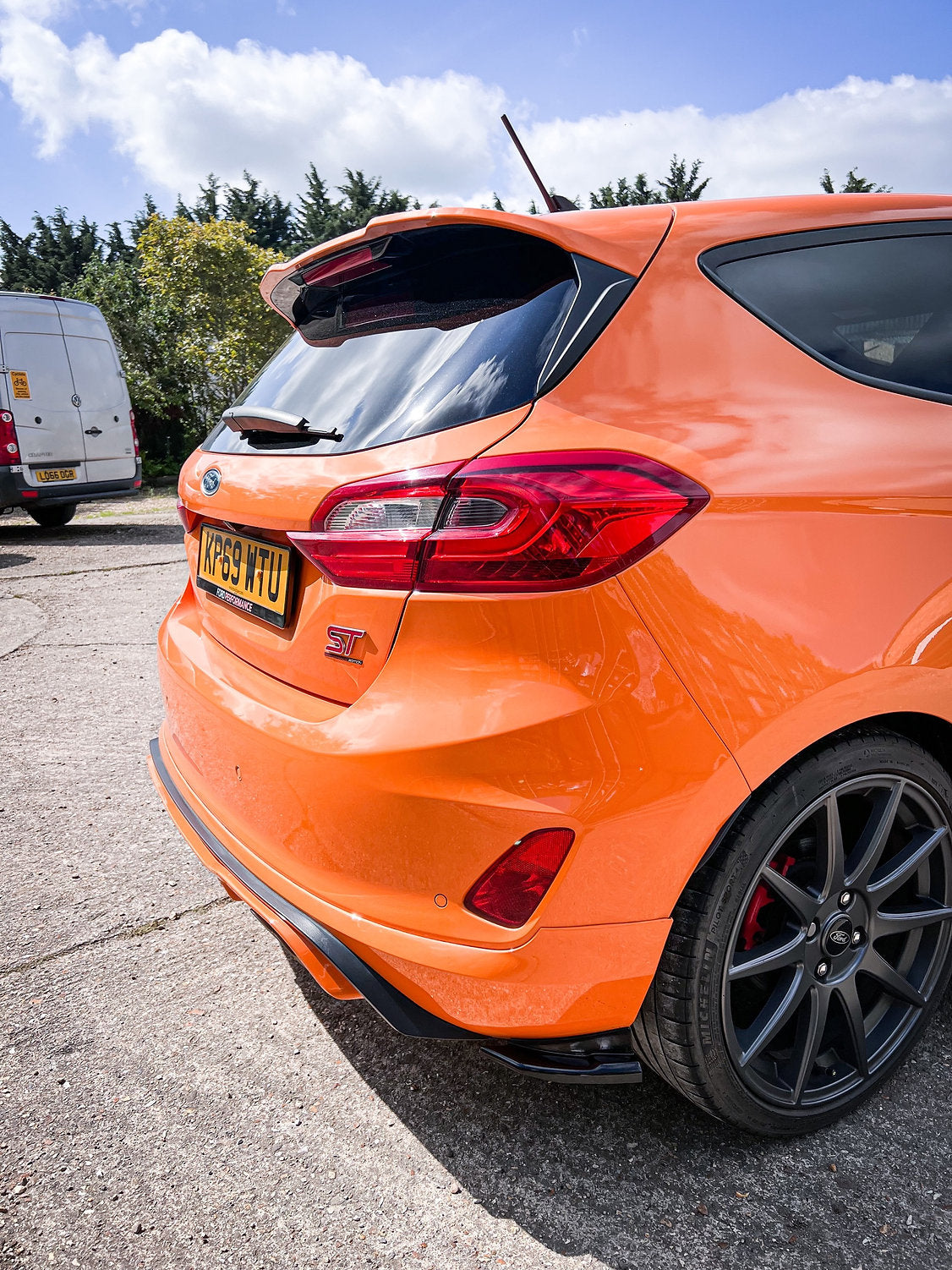Ford Fiesta MK8 ST-Line - V2 Rear Spats