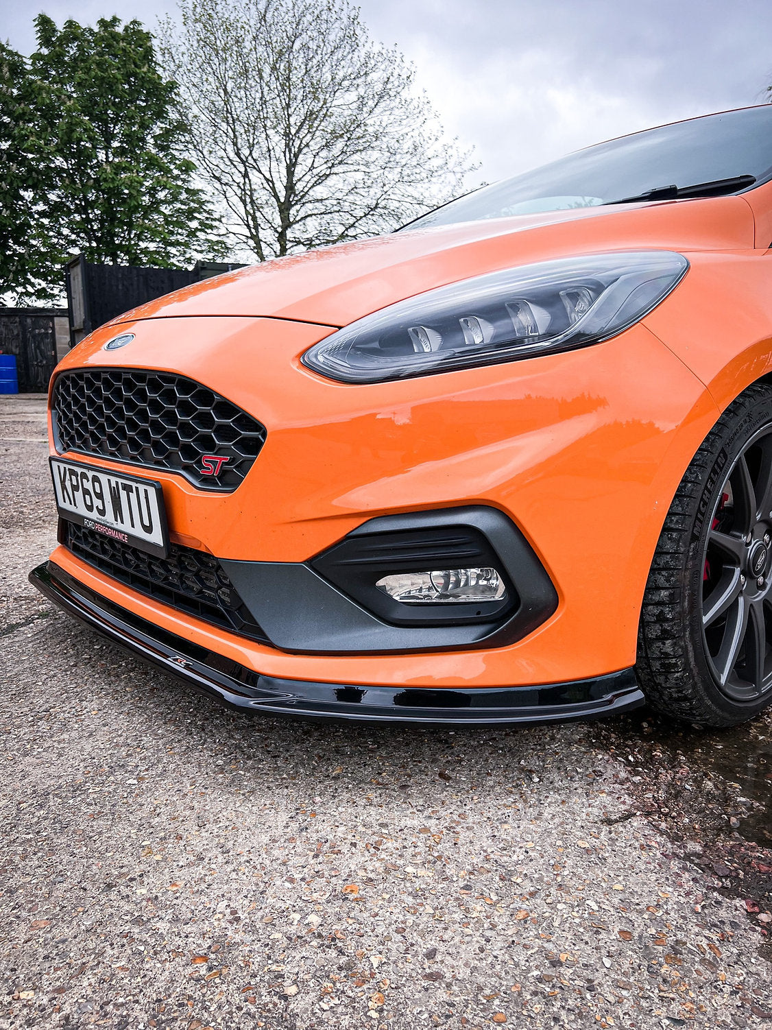 Ford Fiesta MK8 ST - V2 Front Splitter