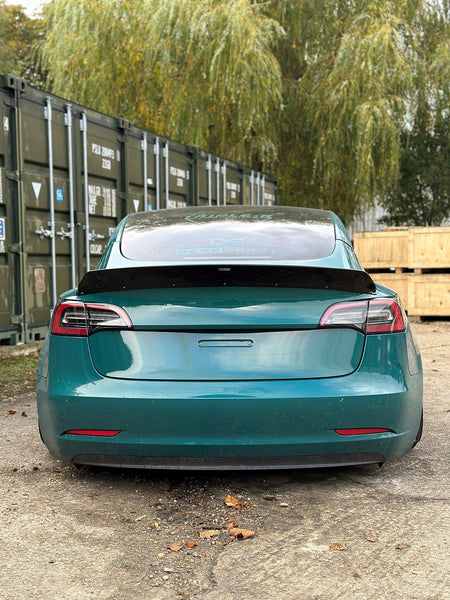 Tesla Model 3 - Spoiler