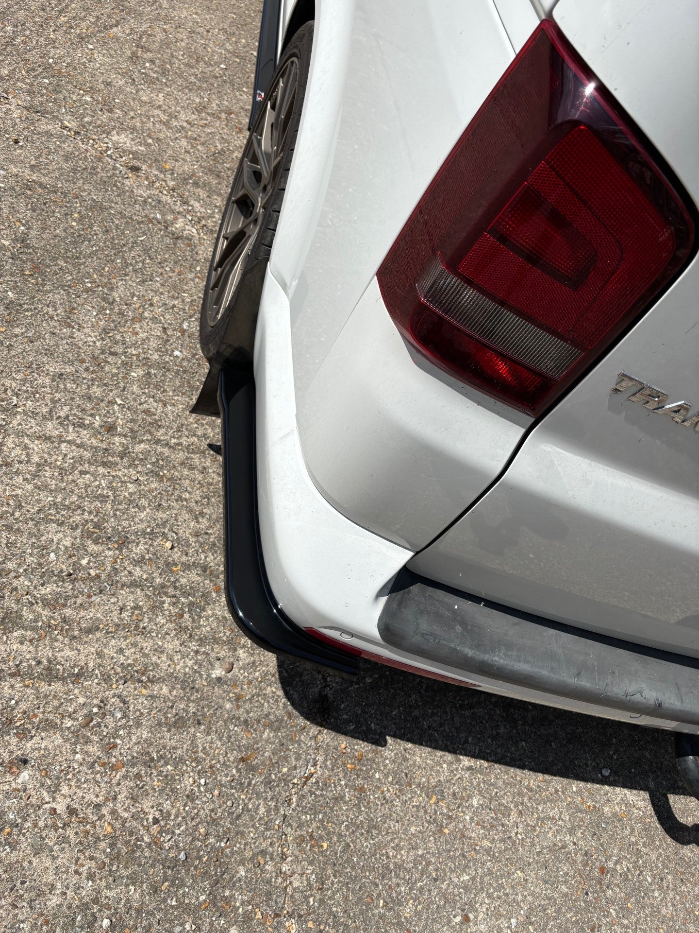 Volkswagen Transporter T6 Non-Sportline Long Wheelbase - Rear Spats