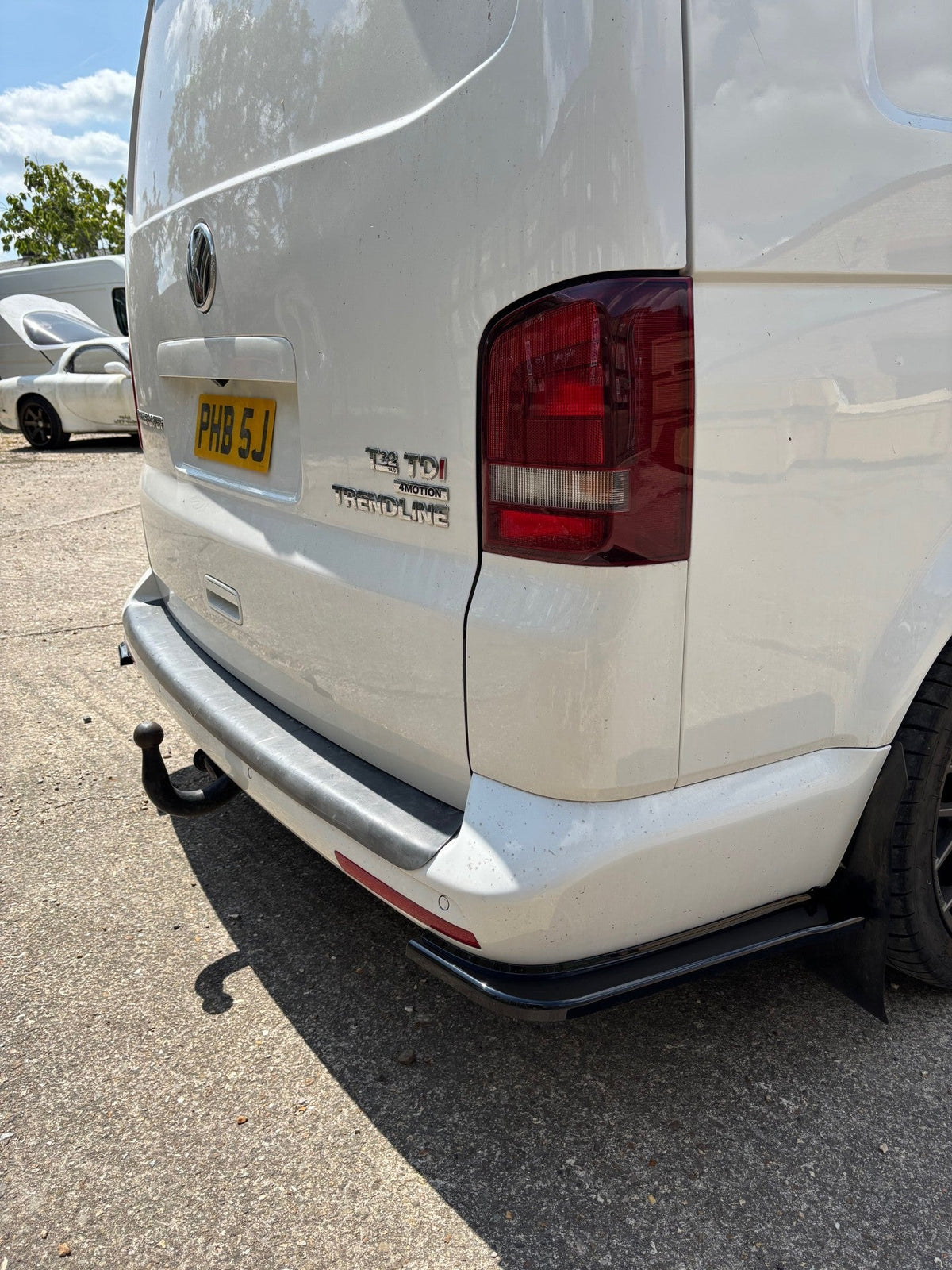 Volkswagen Transporter T6 Non-Sportline Long Wheelbase - Rear Spats