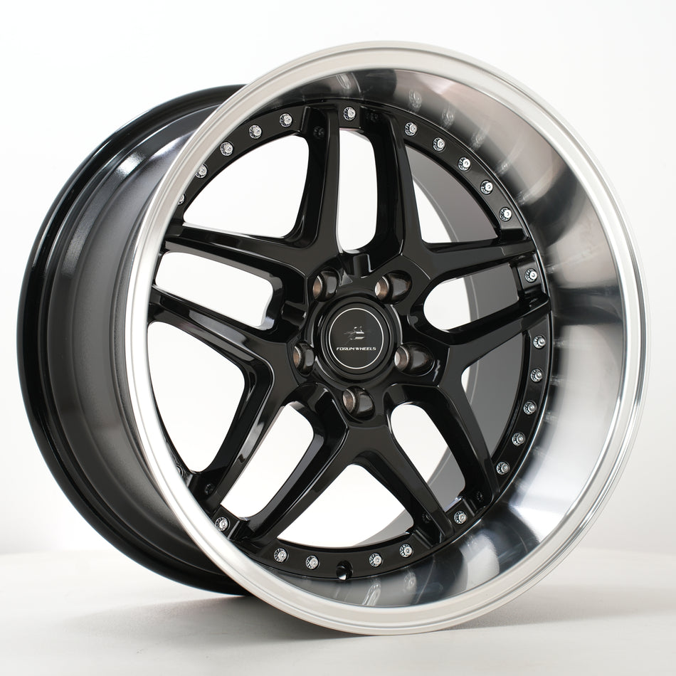 Forum Vice 18x10.5 ET12 5x114.3 RLBlack