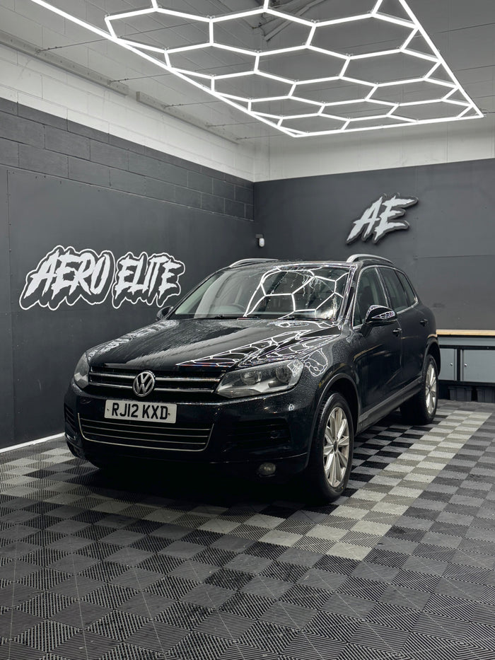 Volkswagen Touareg front three-quarter view after window tinting