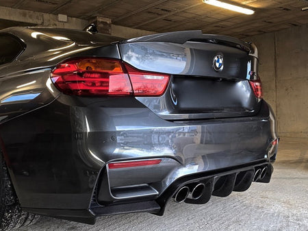 BMW M4 F82 CARBON FIBRE SPOILER - V STYLE - CT Carbon