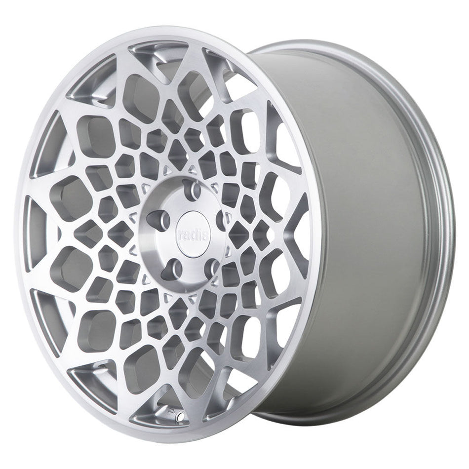 Radi8 r8b12 18x9.5 ET42 5x112 Matt Silver Machined Face