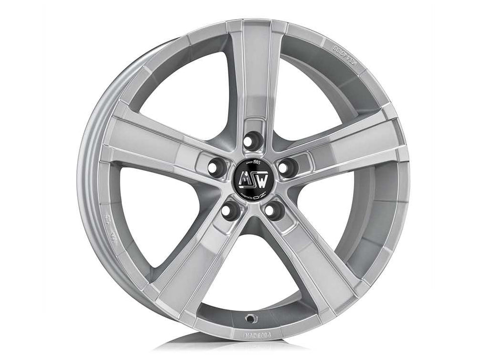 OZ Racing SAHARA 5 18x8 ET45 5x112 FULL SILVER